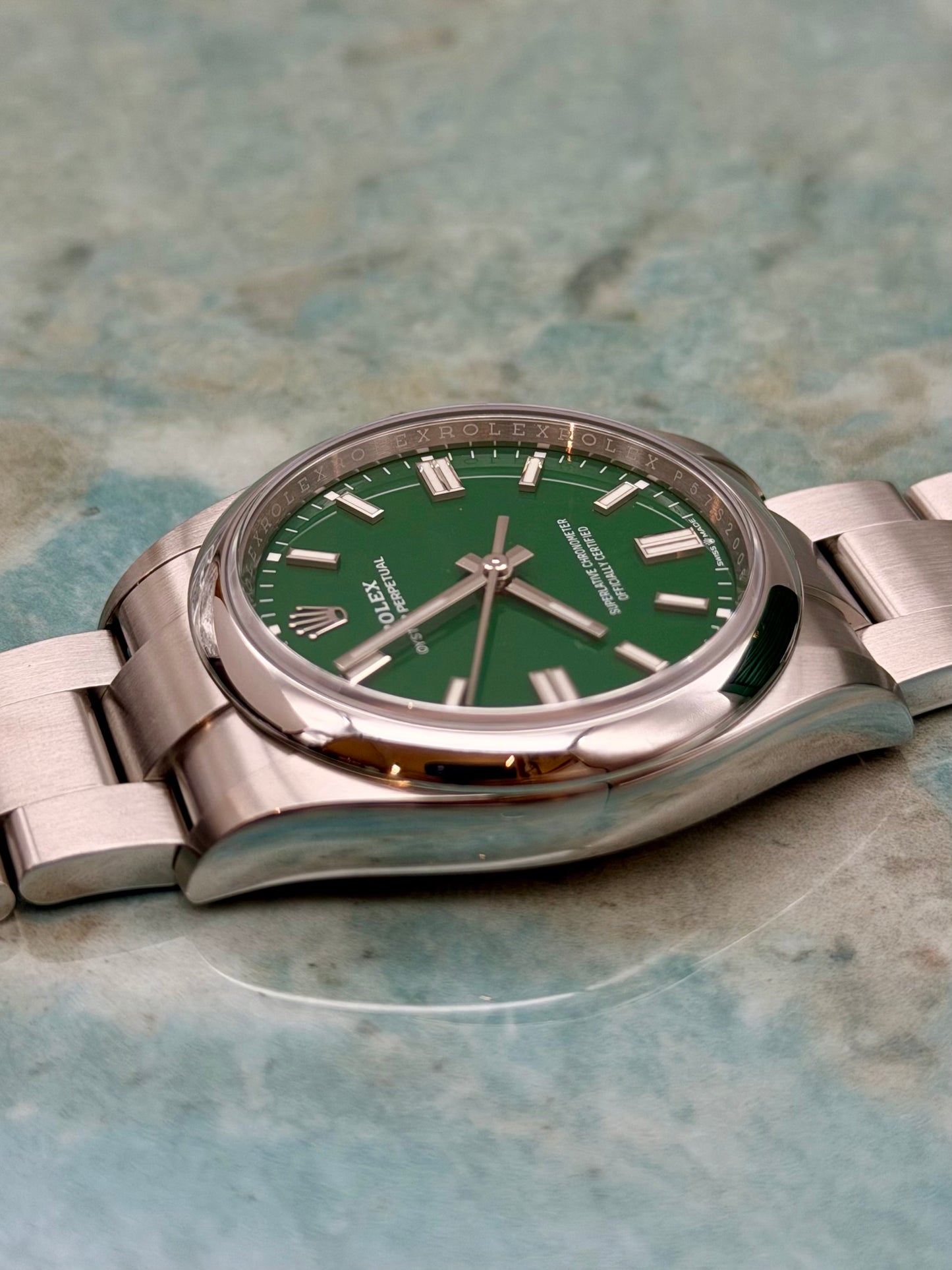 Rolex Oyster Perpetual 126000 full set 2023