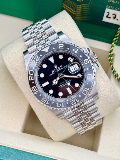 Rolex Gmt II 126710 grnr full set 2026