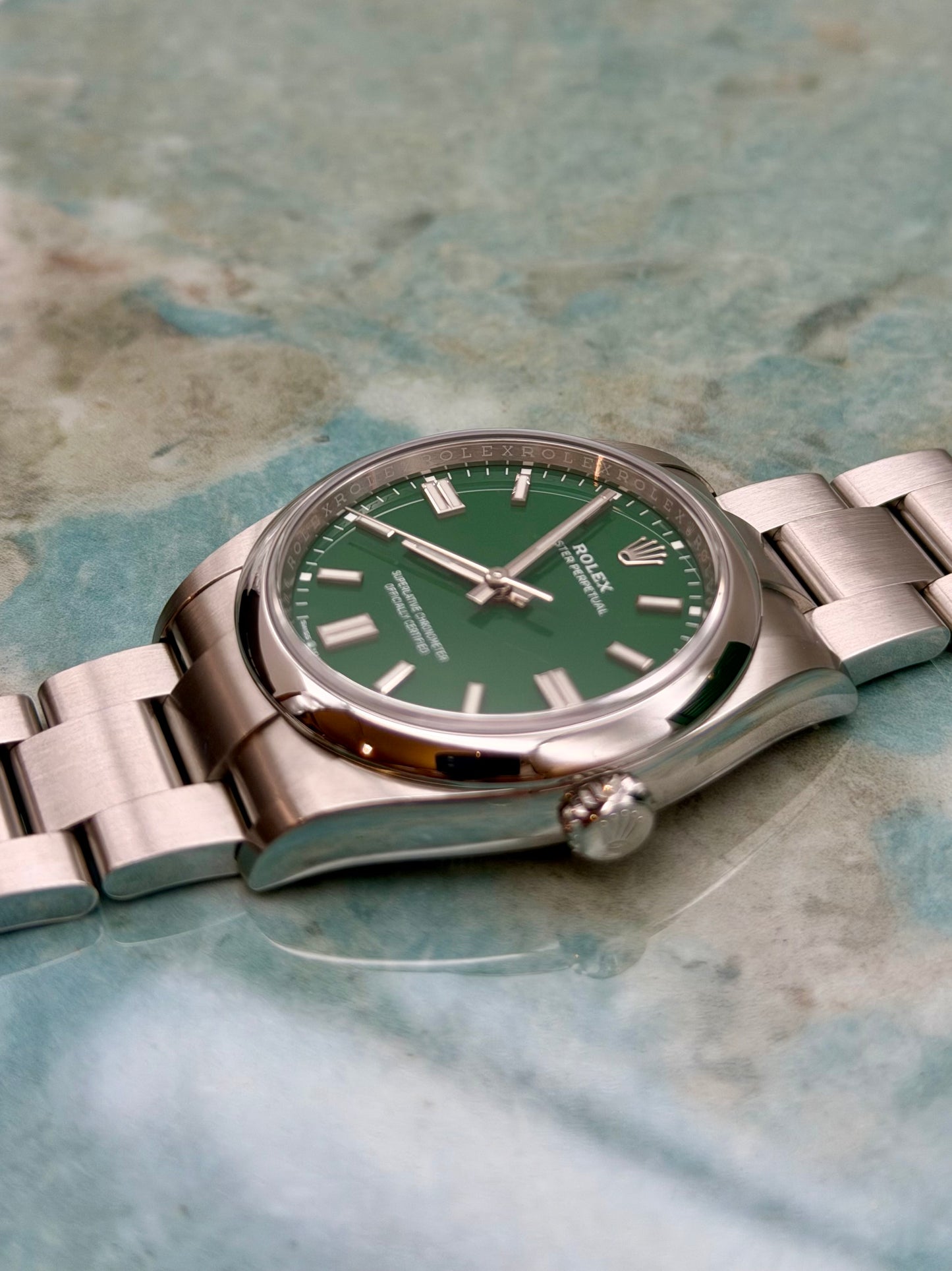 Rolex Oyster Perpetual 126000 full set 2023