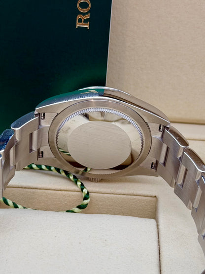 Rolex Oyster 124200 full set 06/2026