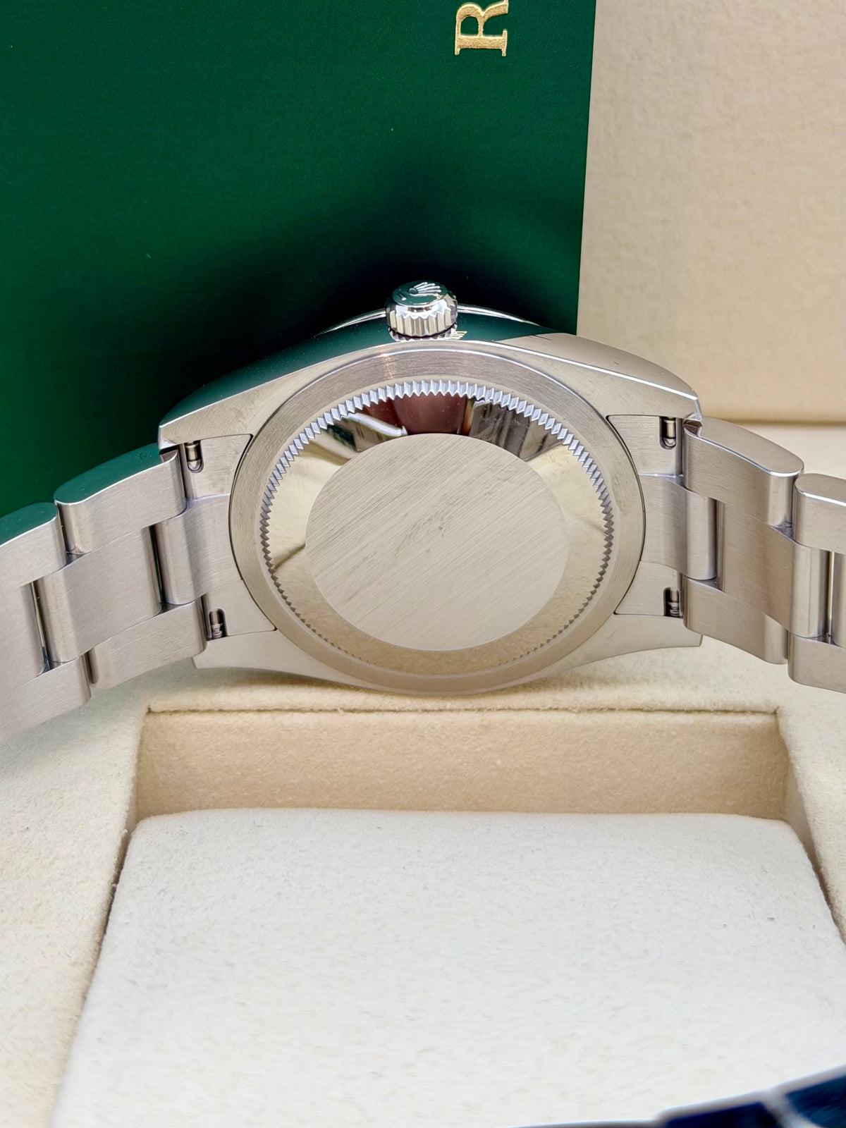Rolex Oyster Perpetual 124200