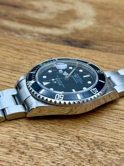 Rolex Submariner 16610LN Card RRR full set 2009