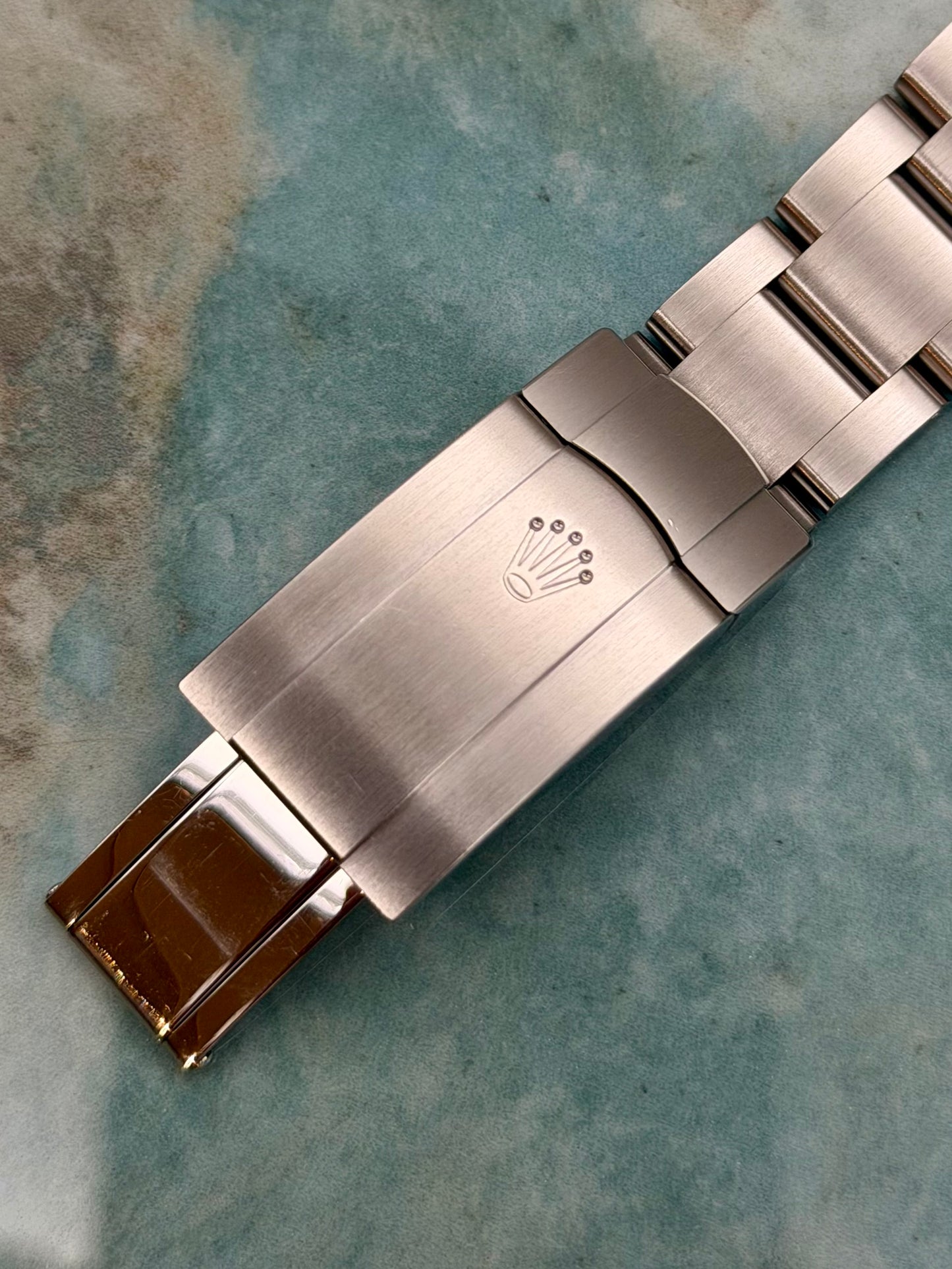 Rolex Oyster Perpetual 126000 full set 2023